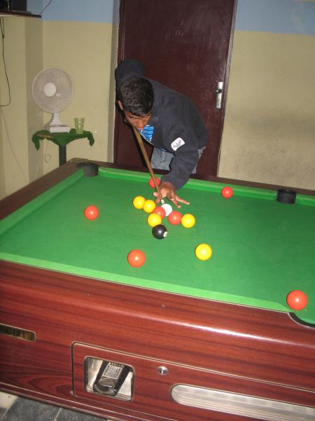 azzeddine ou sale des jeux