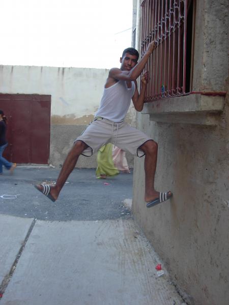 azzeddine dans voutre quartier 